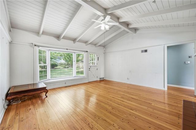 11715 Markham Road, Independence, MO 64052