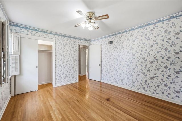 11715 Markham Road, Independence, MO 64052