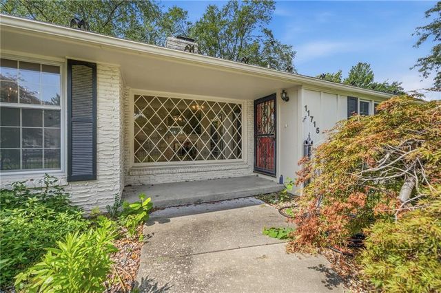 11715 Markham Road, Independence, MO 64052