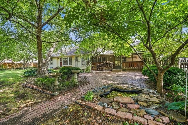 11715 Markham Road, Independence, MO 64052