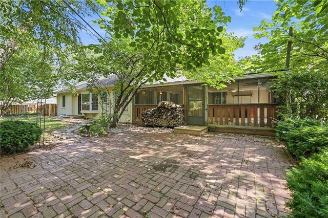11715 Markham Road, Independence, MO 64052