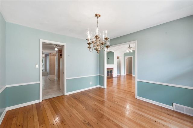 11715 Markham Road, Independence, MO 64052