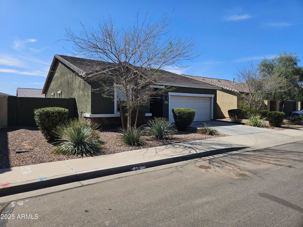 36905 W MATTINO Lane, Maricopa, AZ 85138 — photo 2