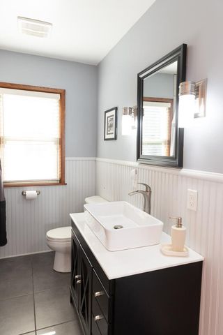 805 Cottage Avenue W, Saint Paul, MN 55117