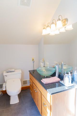 805 Cottage Avenue W, Saint Paul, MN 55117