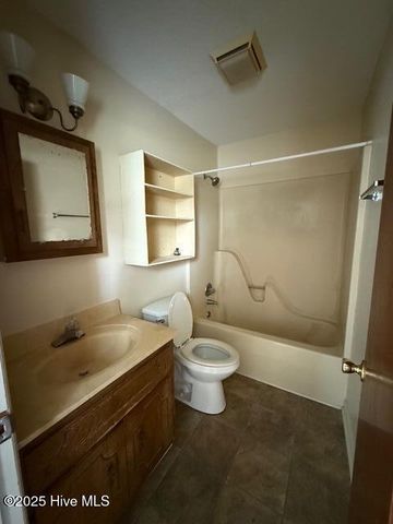 1211 Blue Creek Road, Jacksonville, NC 28540