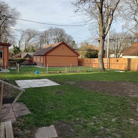 16214 Shaftsbury Avenue, Detroit, MI 48219