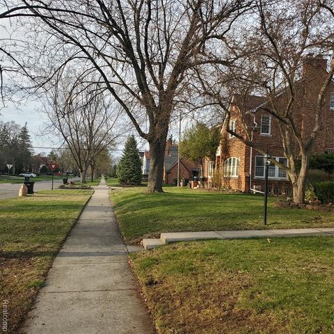 16214 Shaftsbury Avenue, Detroit, MI 48219