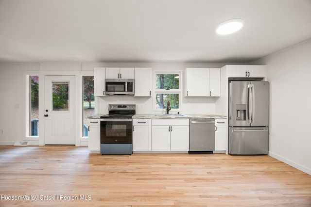 57 Mountainview Drive, Elizaville, NY 12523