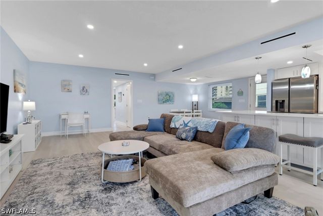 3400 Gulf Shore BLVD N A2, Naples, FL 34103