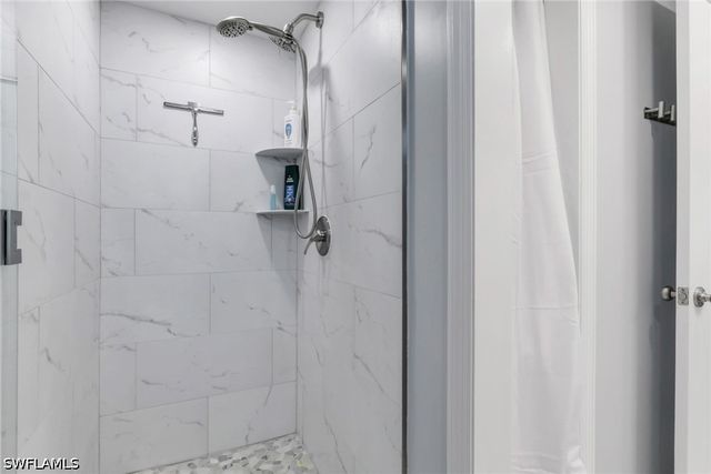 3400 Gulf Shore BLVD N A2, Naples, FL 34103