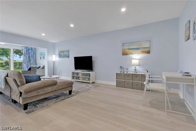 3400 Gulf Shore BLVD N A2, Naples, FL 34103