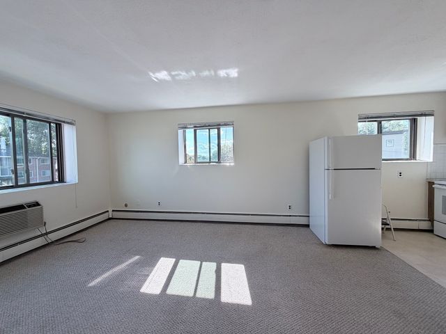 192 Salem St 9, Medford, MA 02155