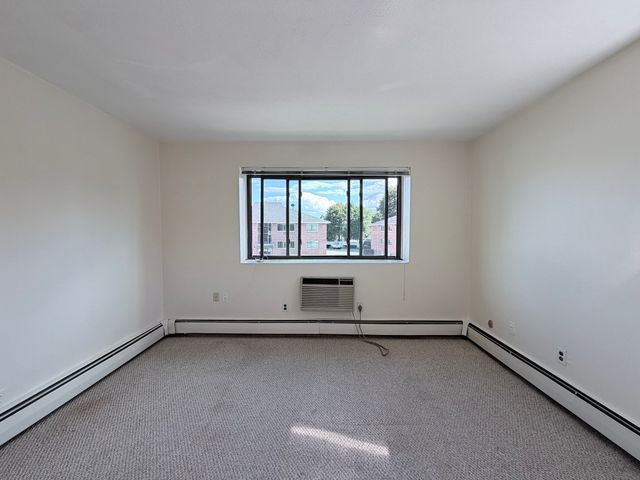 192 Salem St 9, Medford, MA 02155