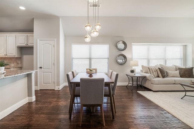 1921 Peggy's Cove, Van Alstyne, TX 75495