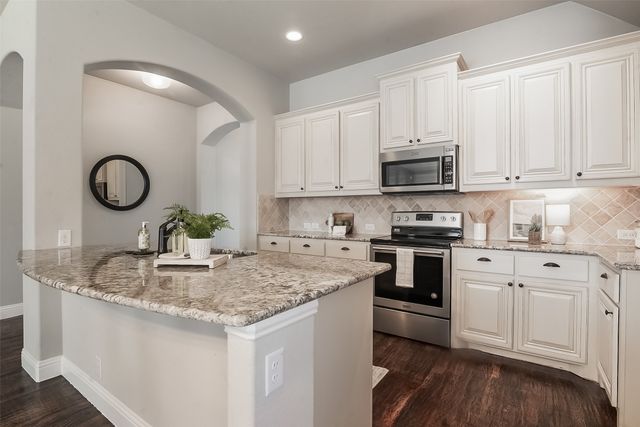 1921 Peggy's Cove, Van Alstyne, TX 75495