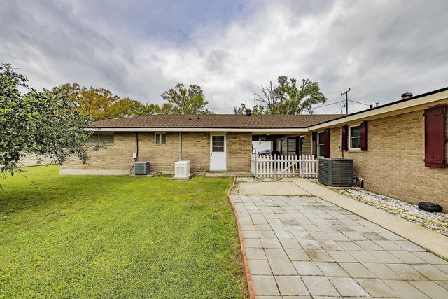 9202 Main St, Houma, LA 70363