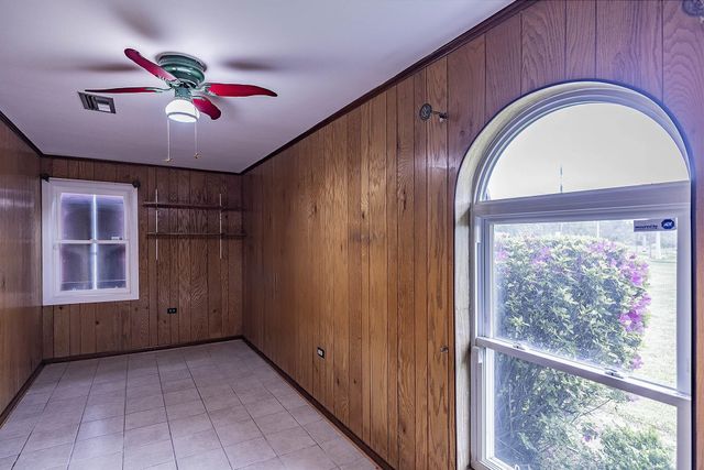 9202 Main St, Houma, LA 70363