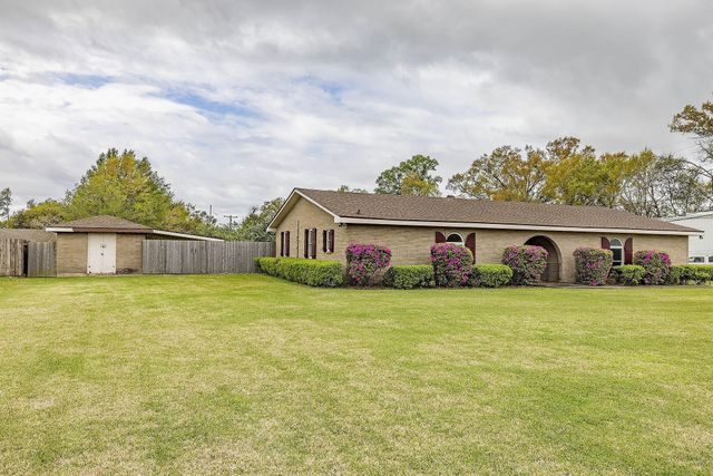 9202 Main St, Houma, LA 70363