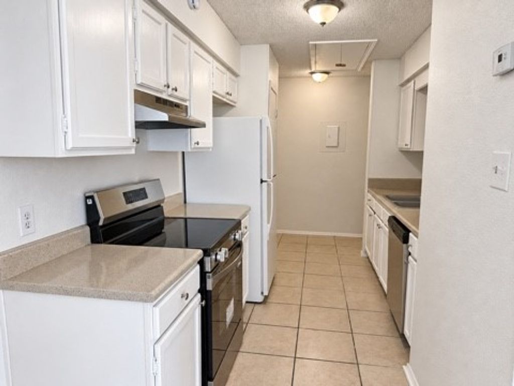 7252 The Mansions Dr C2, Corpus Christi, TX 78414 — photo 4