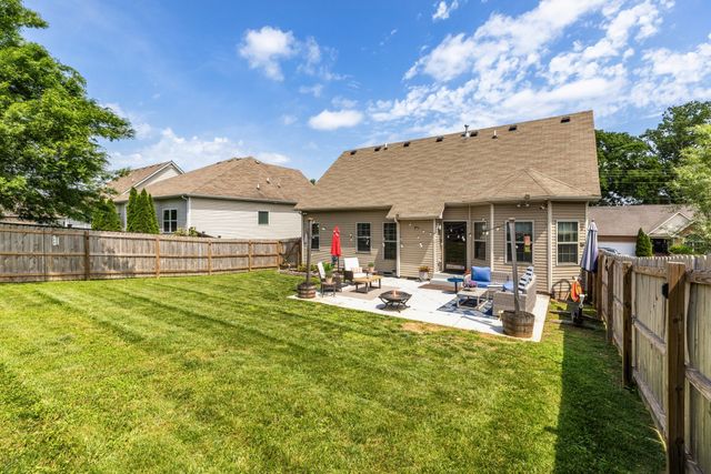 1049 Golf View Way, Spring Hill, TN 37174