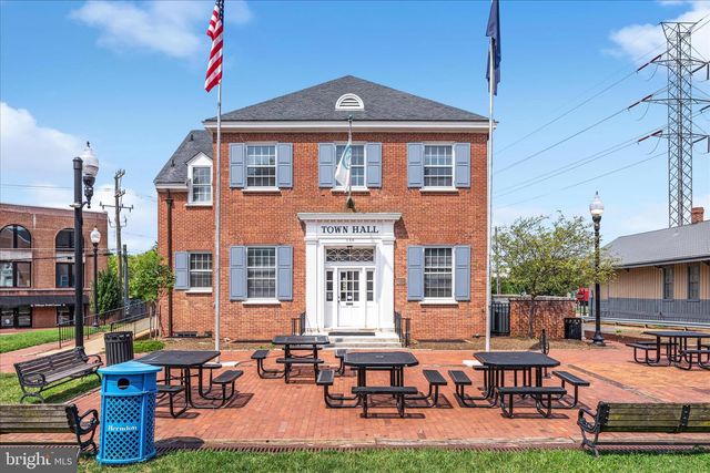 1420 CUTTERMILL CT, Herndon, VA 20170