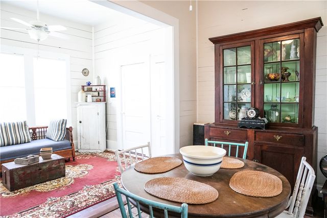 13404 West Washington Street, Burton, TX 77835