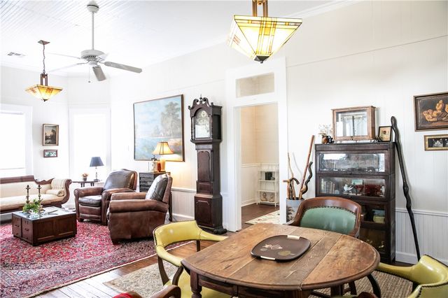 13404 West Washington Street, Burton, TX 77835