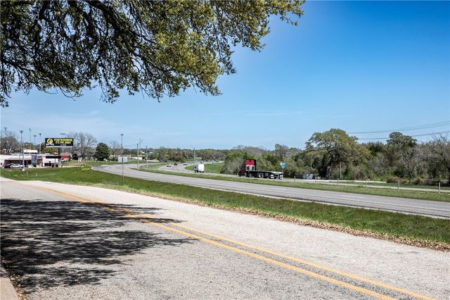 13404 West Washington Street, Burton, TX 77835