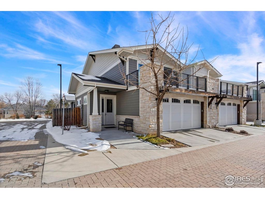 910 Hill Pond Rd 15, Fort Collins, CO 80526