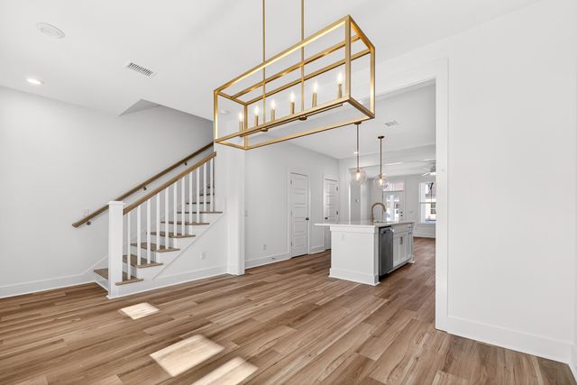 745 Blueway Avenue, Summerville, SC 29486