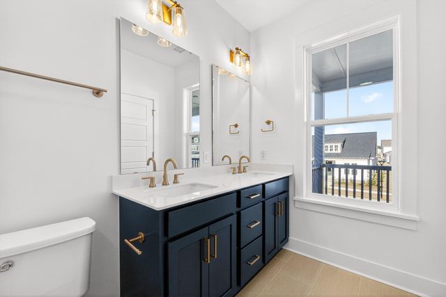 745 Blueway Avenue, Summerville, SC 29486