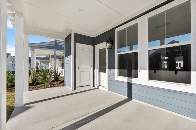 745 Blueway Avenue, Summerville, SC 29486