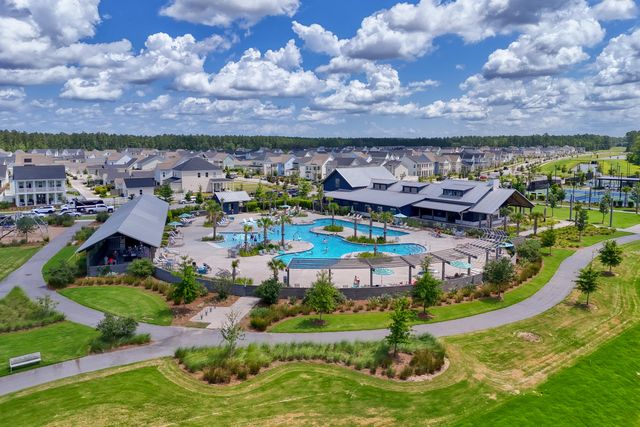 745 Blueway Avenue, Summerville, SC 29486