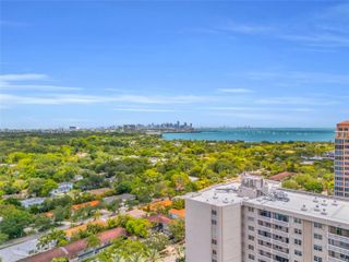 90 Edgewater Dr 1201, Coral Gables, FL 33133