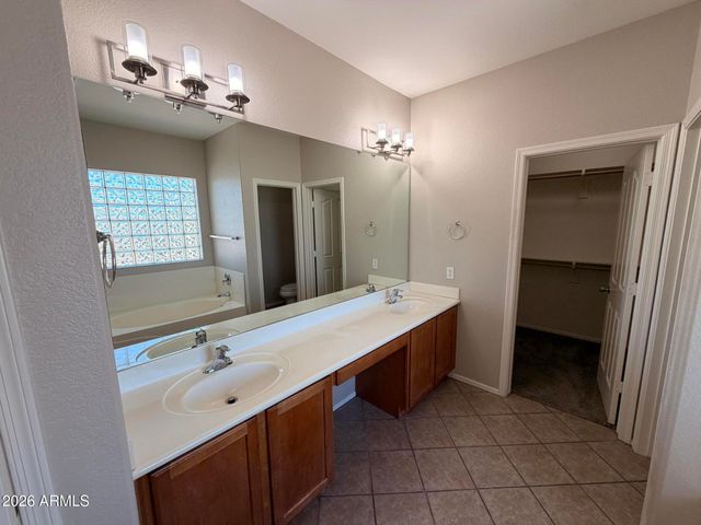 9108 W HUBBELL Street, Phoenix, AZ 85037