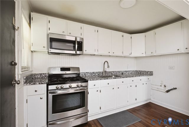 608 E Cawson St, Hopewell, VA 23860