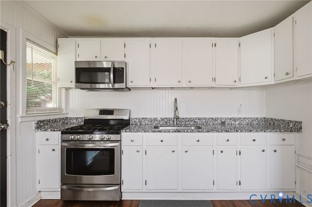 608 E Cawson St, Hopewell, VA 23860
