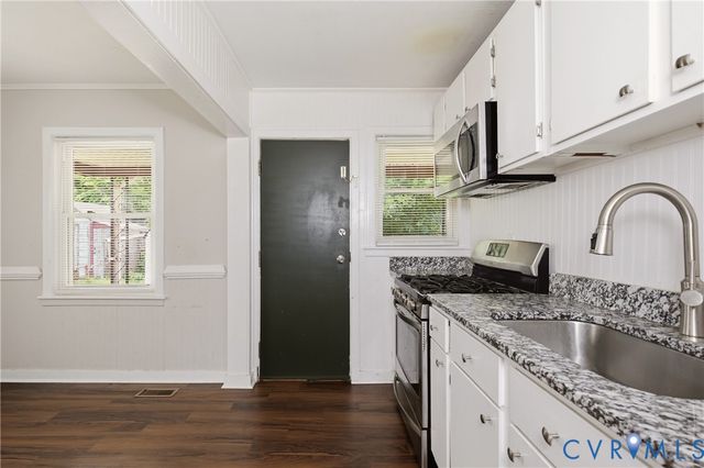 608 E Cawson St, Hopewell, VA 23860
