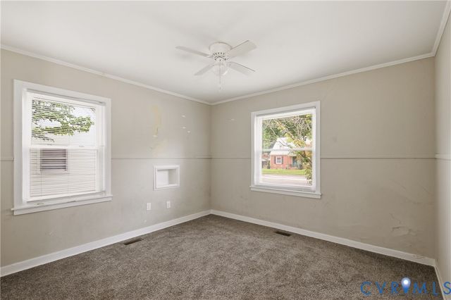 608 E Cawson St, Hopewell, VA 23860