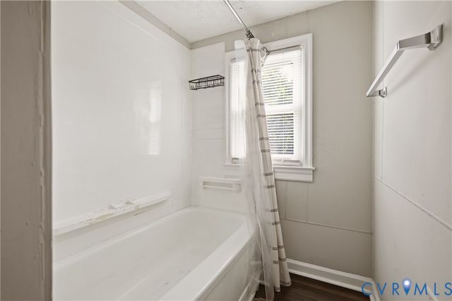 608 E Cawson St, Hopewell, VA 23860