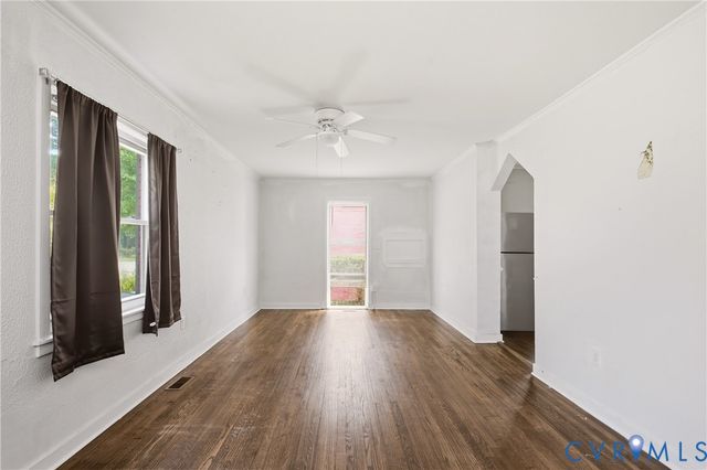 608 E Cawson St, Hopewell, VA 23860