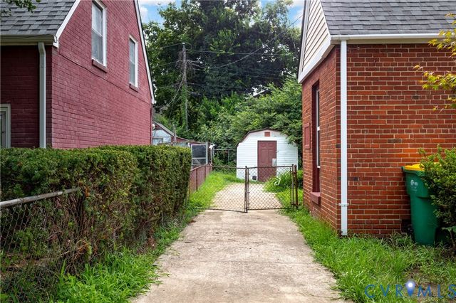 608 E Cawson St, Hopewell, VA 23860