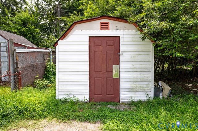 608 E Cawson St, Hopewell, VA 23860