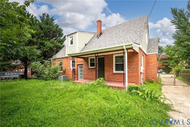 608 E Cawson St, Hopewell, VA 23860