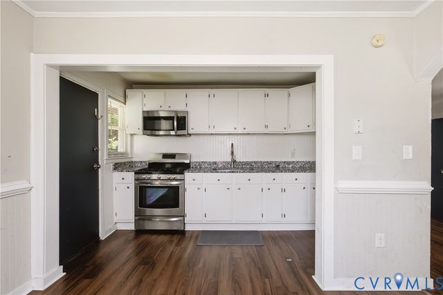 608 E Cawson St, Hopewell, VA 23860