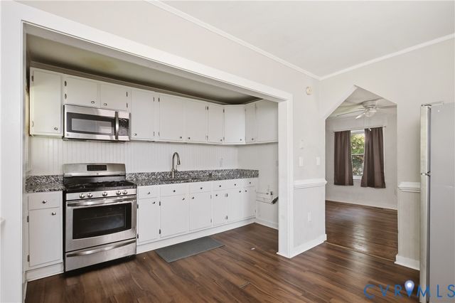 608 E Cawson St, Hopewell, VA 23860