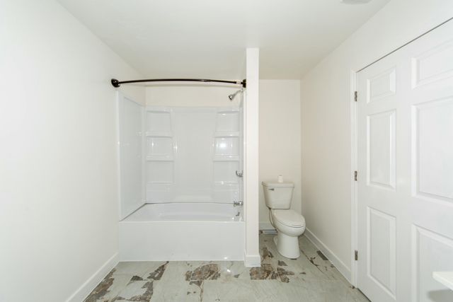 15225 E 1666th Road, Stockton, MO 65785