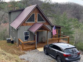 313 Lexington Drive, Brasstown, SC 29802