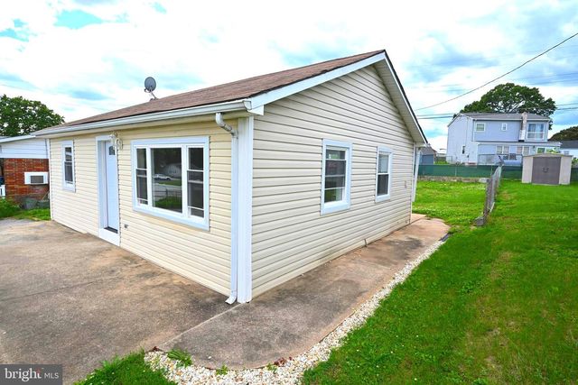 34 COMPASS RD, Middle River, MD 21220
